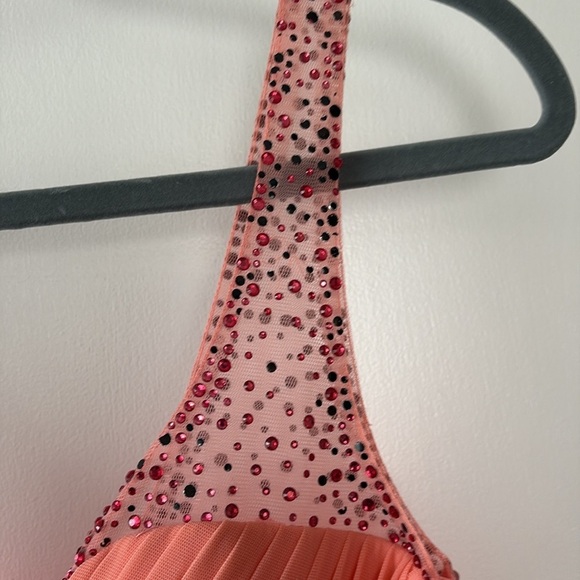 Jolene Prom Dress 4 - Picture 5 of 13